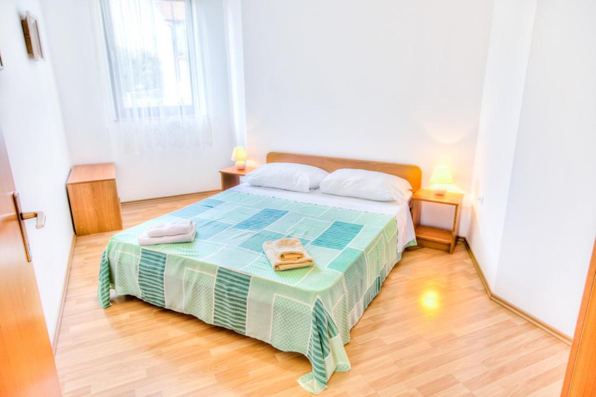 Apartment Josip 2011 Fažana Esterno foto