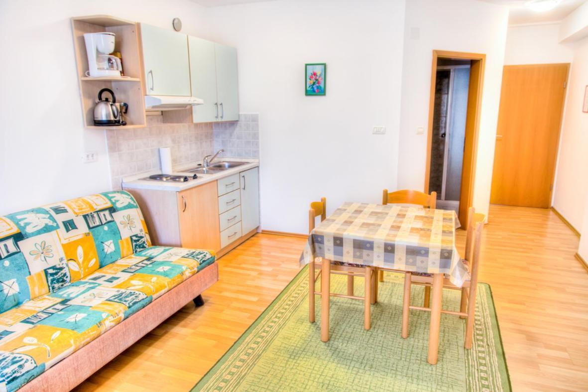 Apartment Josip 2011 Fažana Esterno foto