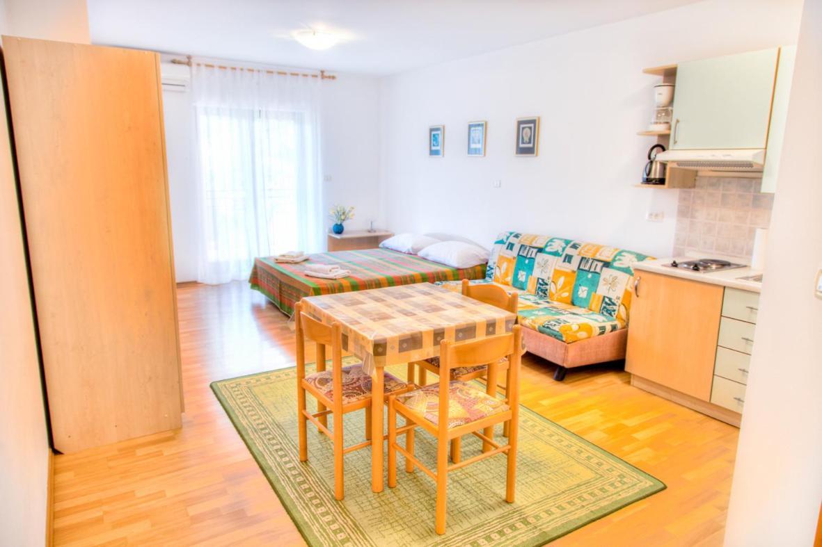Apartment Josip 2011 Fažana Esterno foto
